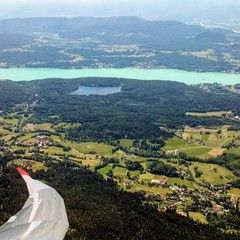 Flugwegposition um 10:25:47: Aufgenommen in der Nähe von Gemeinde Velden am Wörther See, Österreich in 1574 Meter